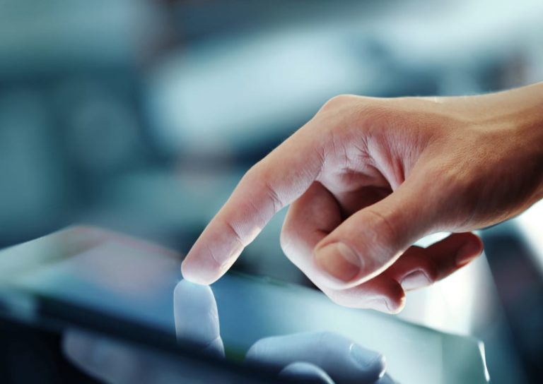 4 dicas para escolher a película protetora ideal para o seu celular ou tablet